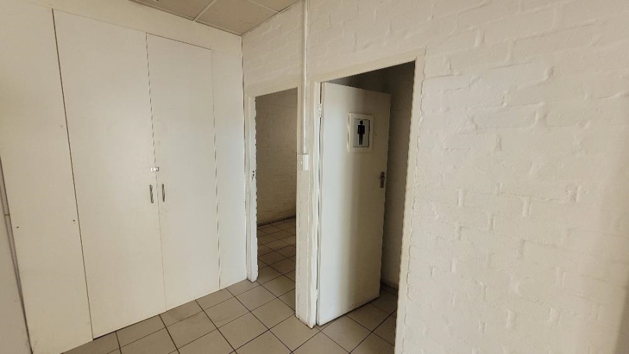 To Let Commercial Property for Rent in Parklands Western Cape